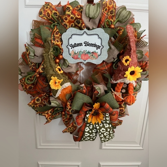 Fall gnome wreath - Picture 1 of 2